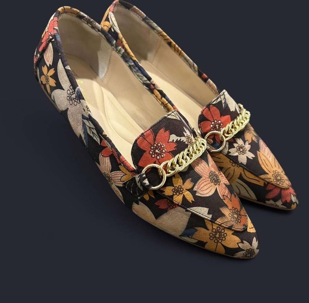 Tilocow Metal Chain Floral Loafers for Women Pointed Toe Slip on Flats size 9